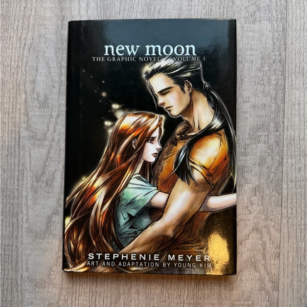 New Moon Graphic Novel Volume 1